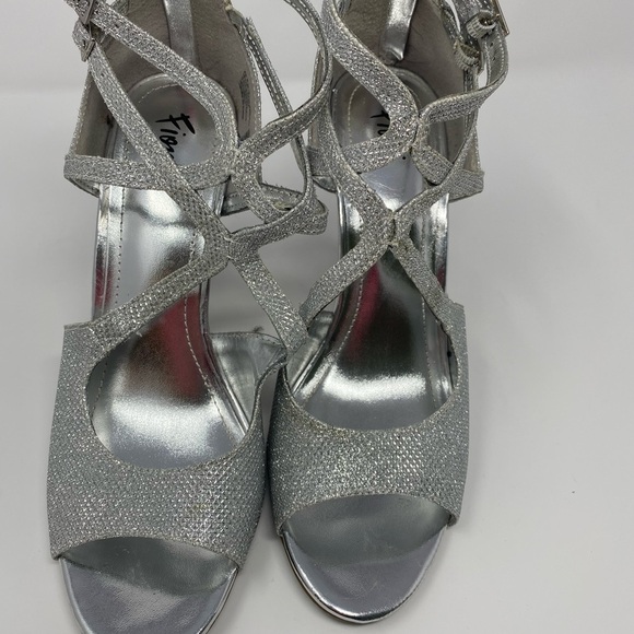 Metallic Silver Strappy Stilletos - Size 9 - Picture 2 of 8